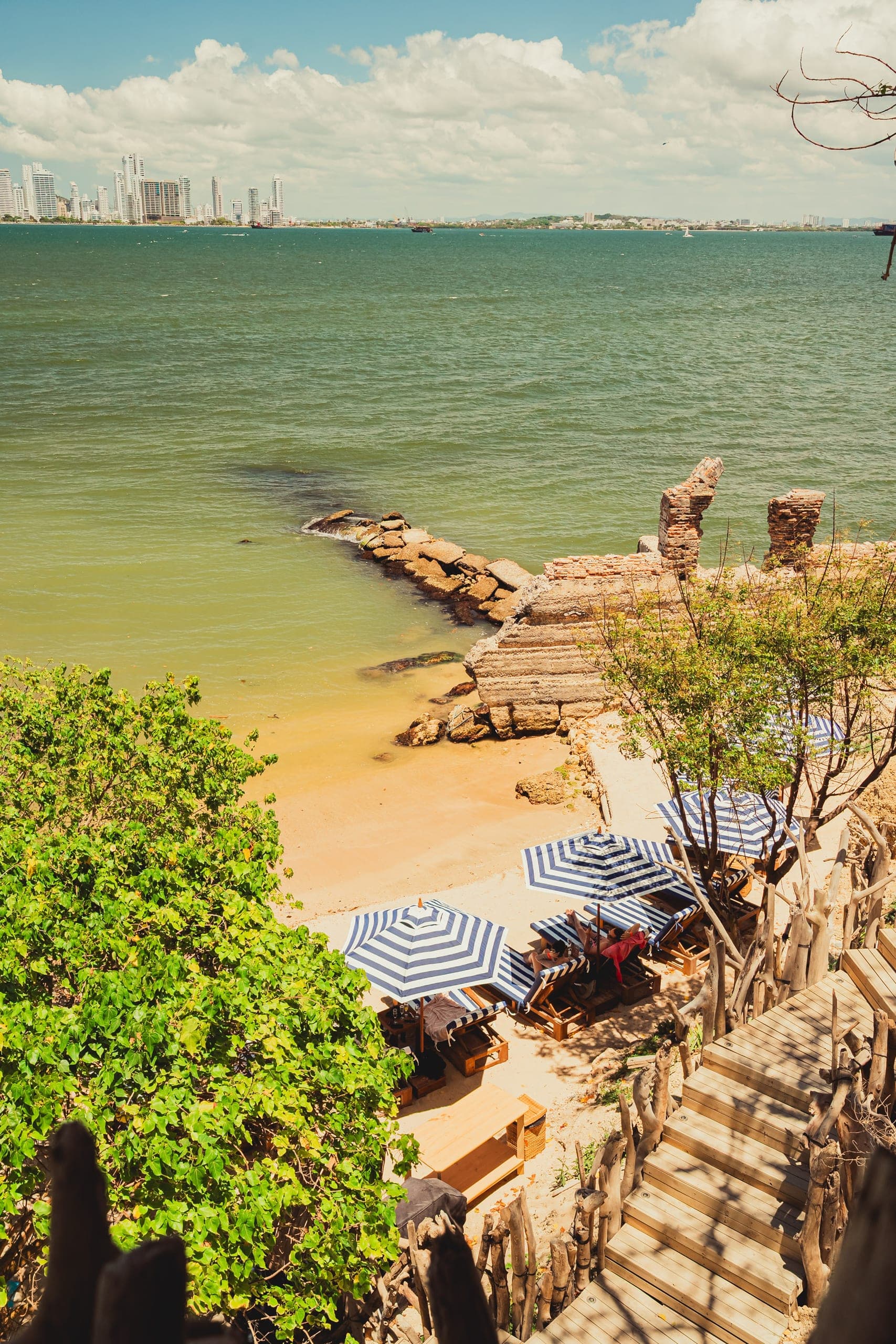 Bethel Bellini Beach Club